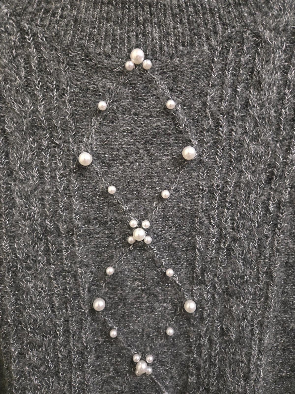 Excellent M Gray Elle Sweater