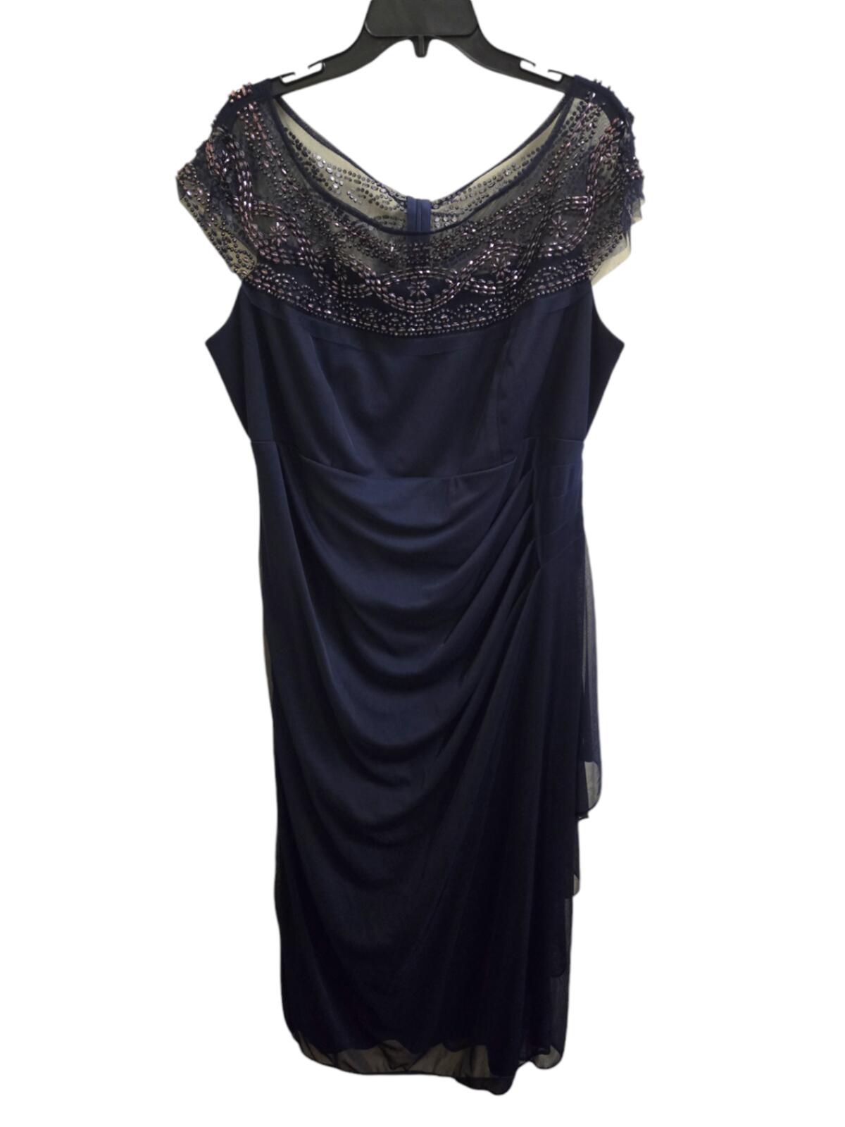 Excellent 20W navy blue Catherine's evening dress