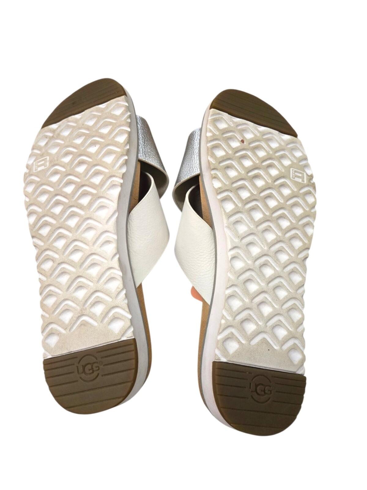 Very Good 7 Ugg Sandals