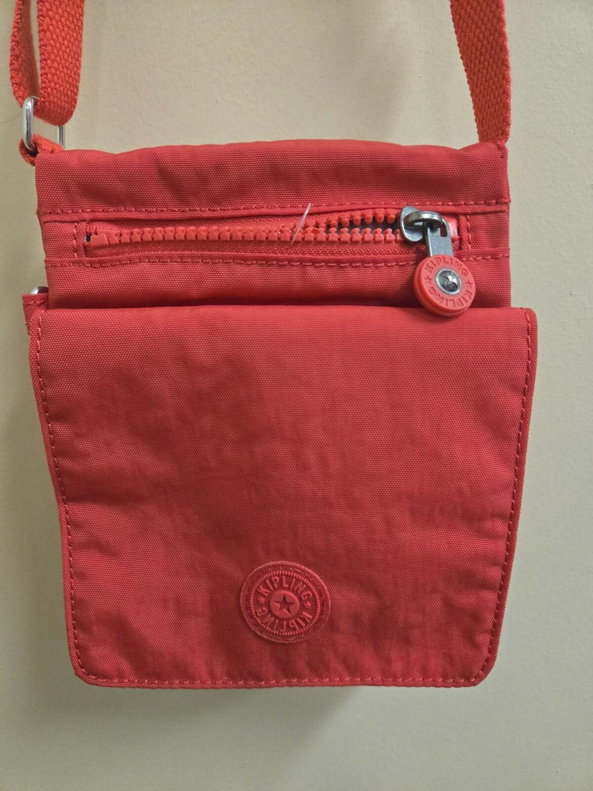 Very Good Kipling Crossbody Purse
