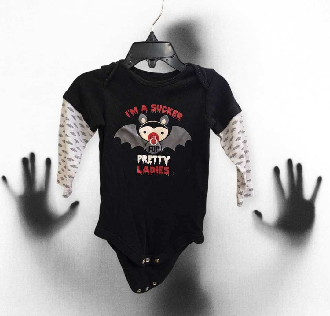Unknown Baby Onesie 18 months Black with White Sleeves