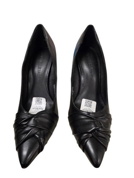 Black Gabrielle Union heels
