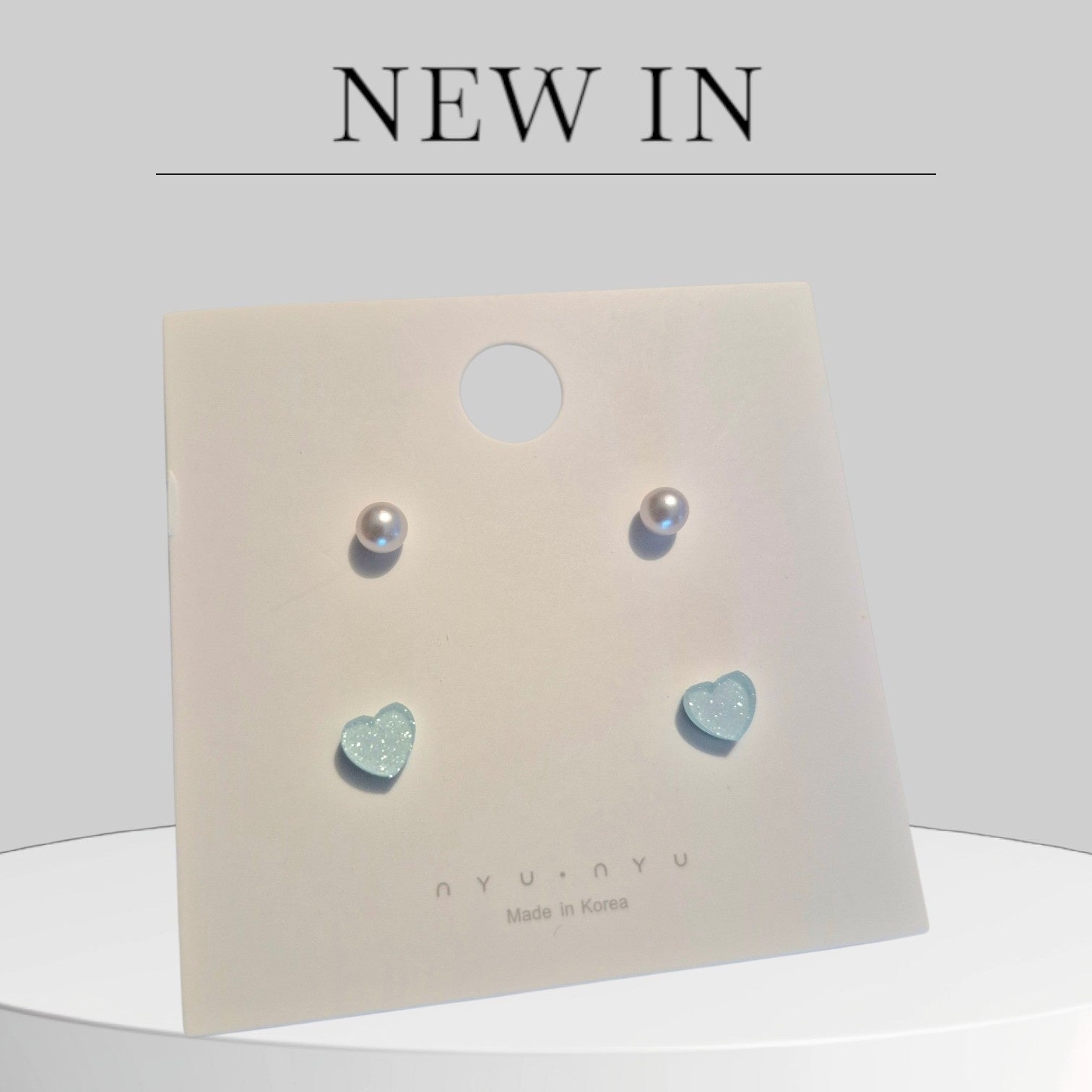 Blue heart and pearl stud earrings 