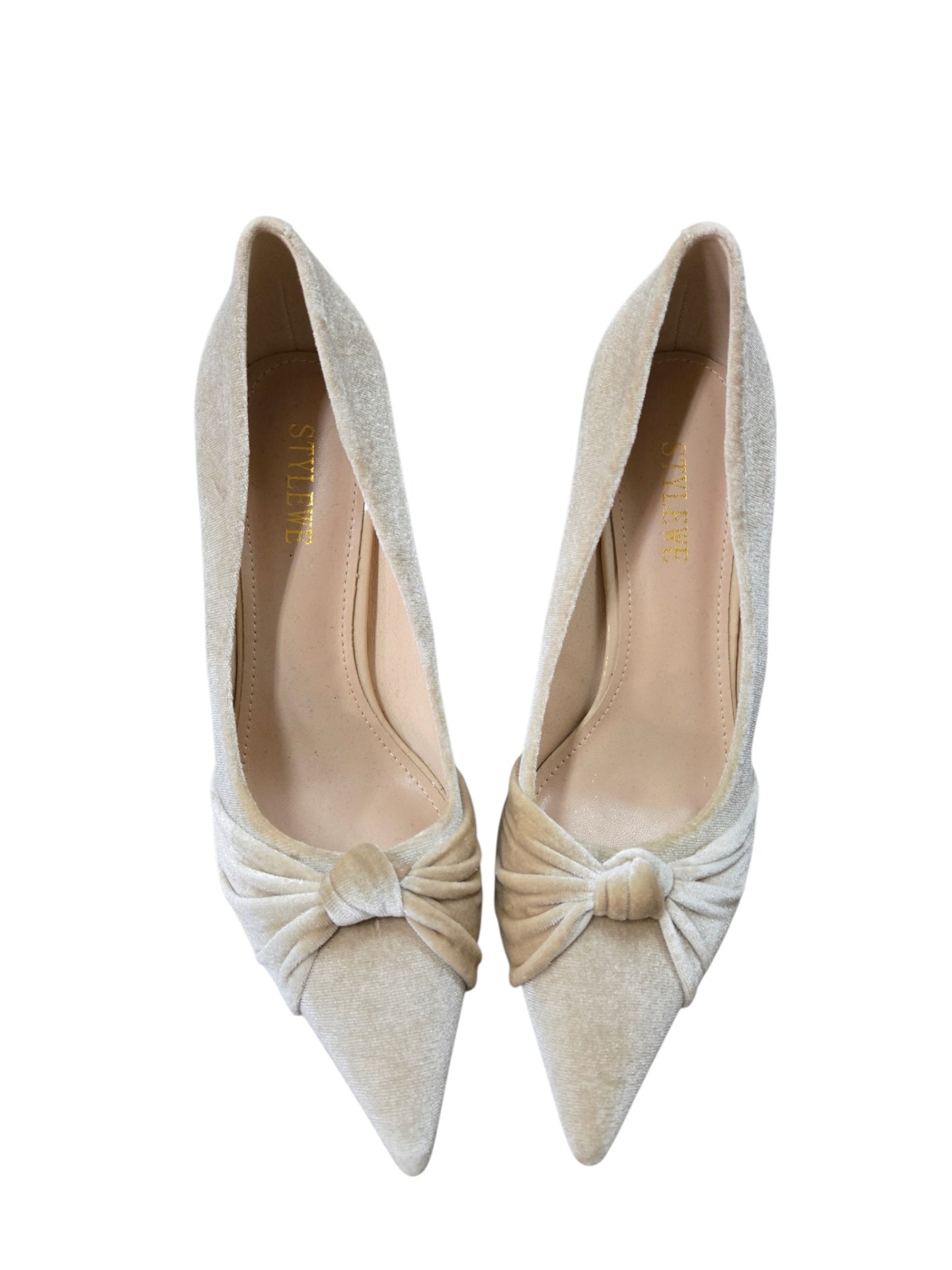 Excellent 8.5 beige Styleme pumps