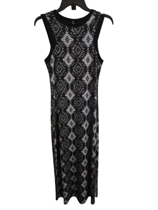 Very Good M Xhilaration Dress
