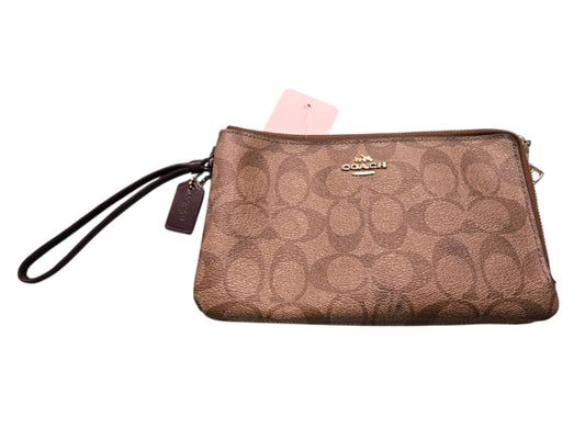Very Good Coach wristlet